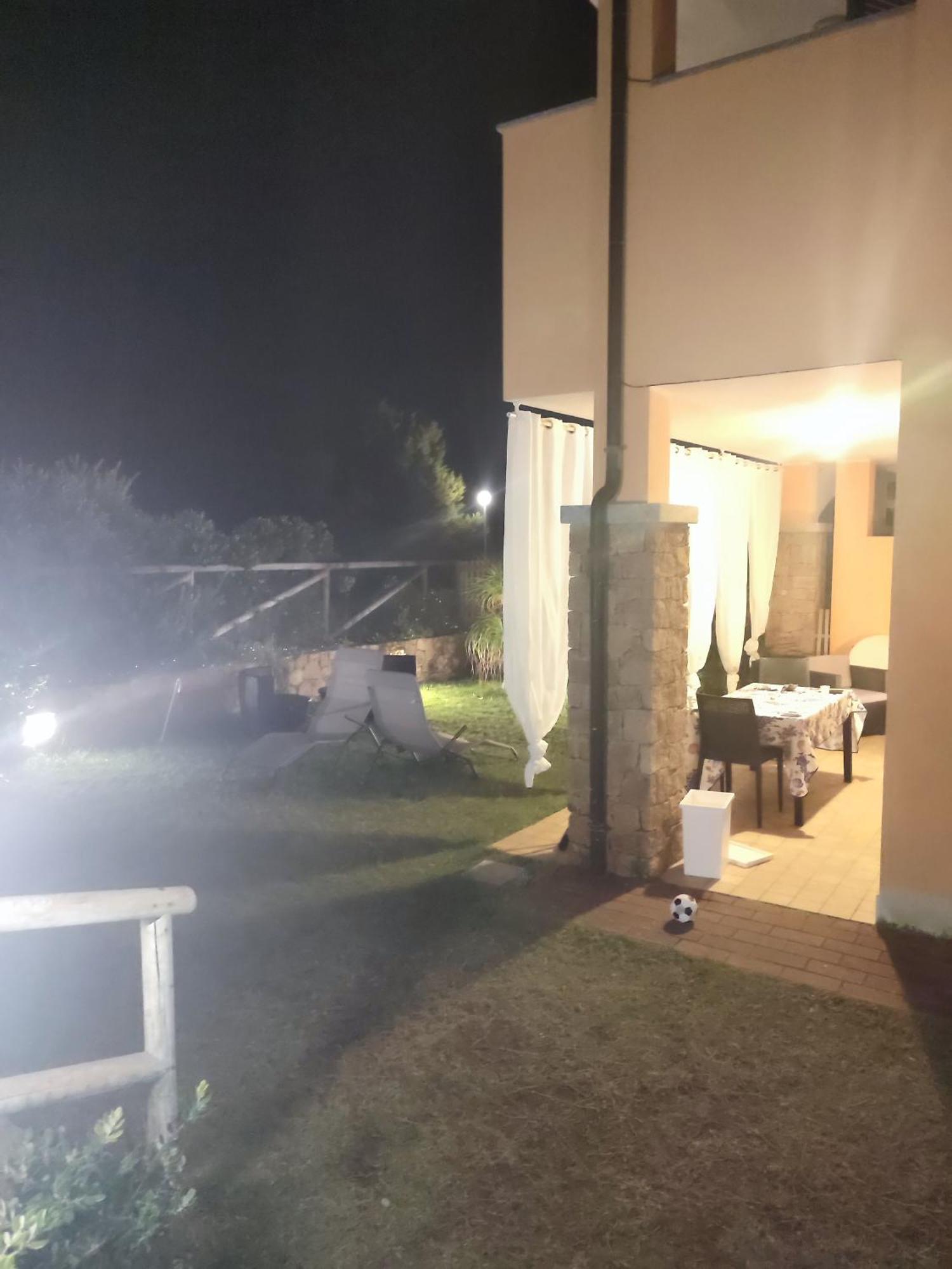 La Casa Sulle Dune Badesi Exterior foto