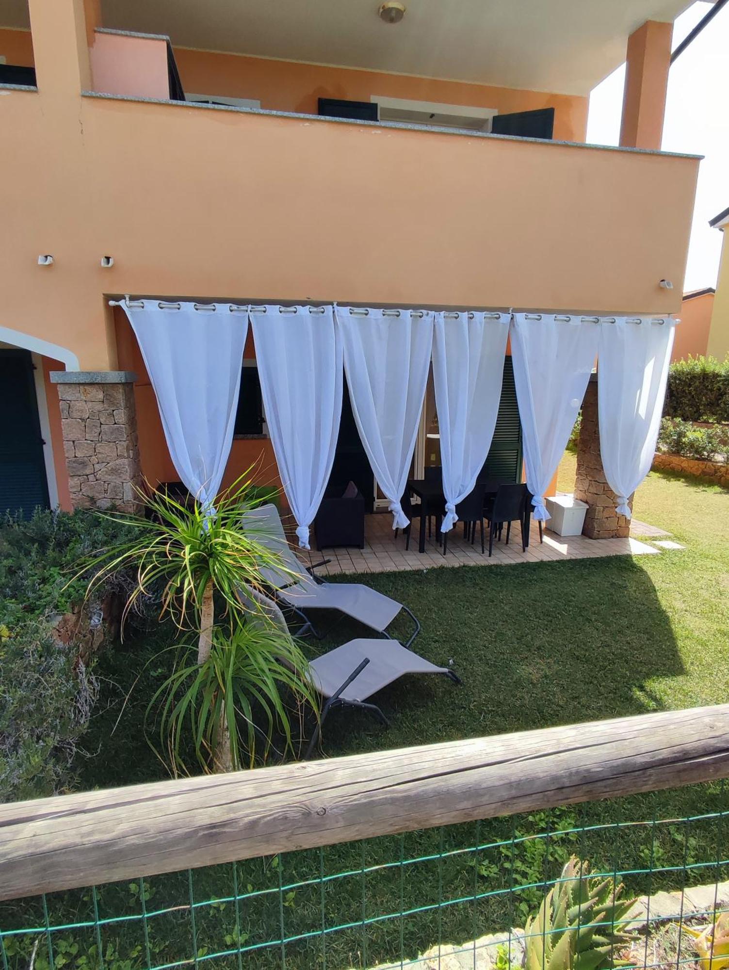La Casa Sulle Dune Badesi Exterior foto