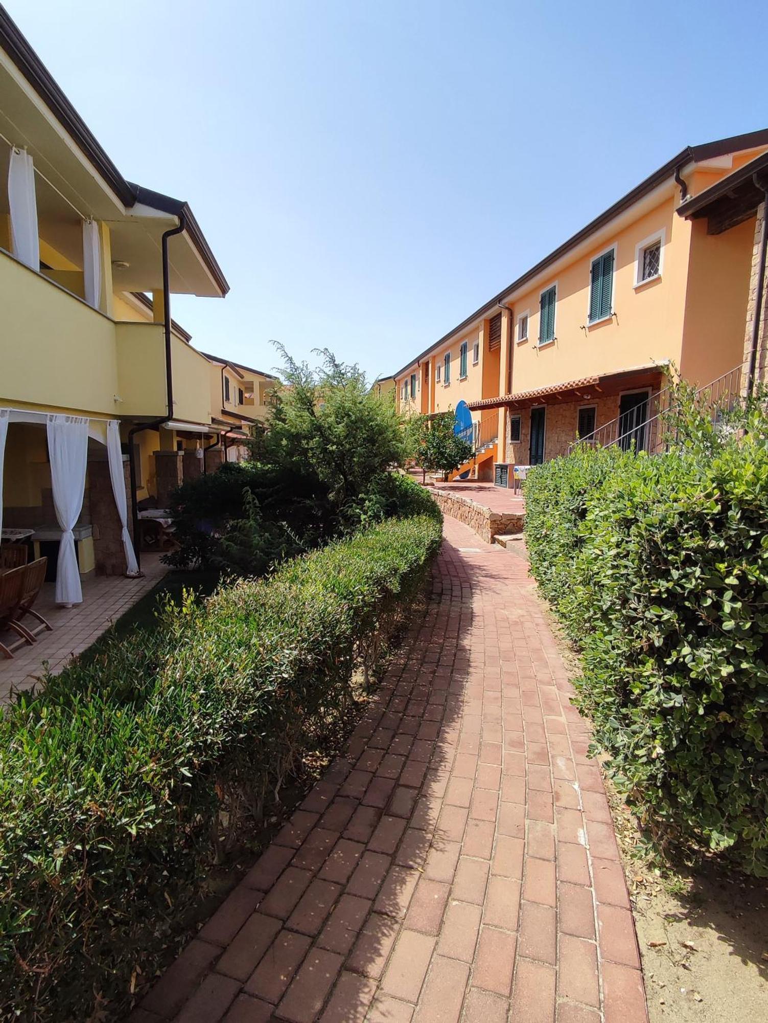 La Casa Sulle Dune Badesi Exterior foto